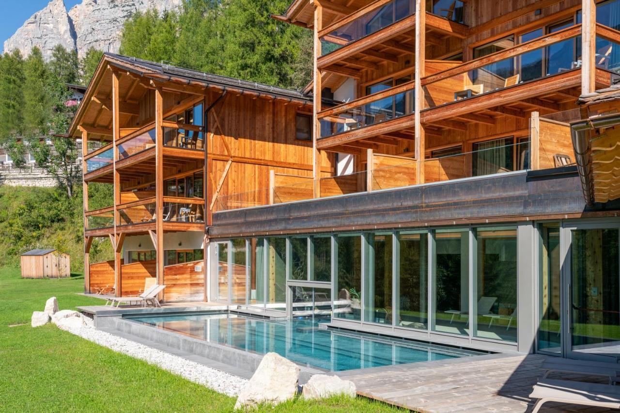 Dolomiti Lodge Alvera Cortina dʼAmpezzo Exteriér fotografie