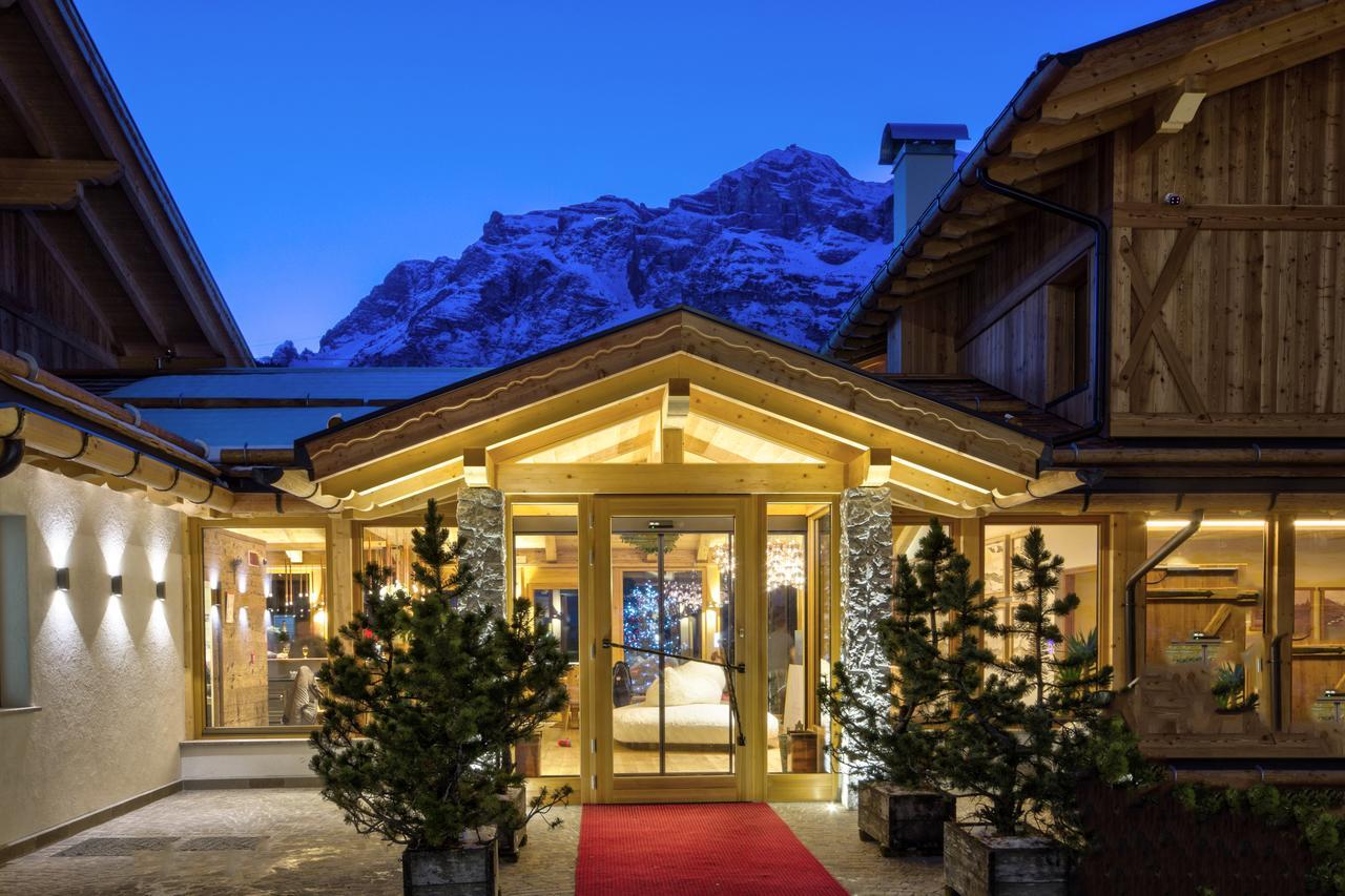 Dolomiti Lodge Alvera Cortina dʼAmpezzo Exteriér fotografie